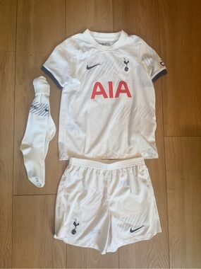 Nike Tottenham Hotspur 2023/2024 Kids Home Kit Set (Jersey, Shorts, Socks)